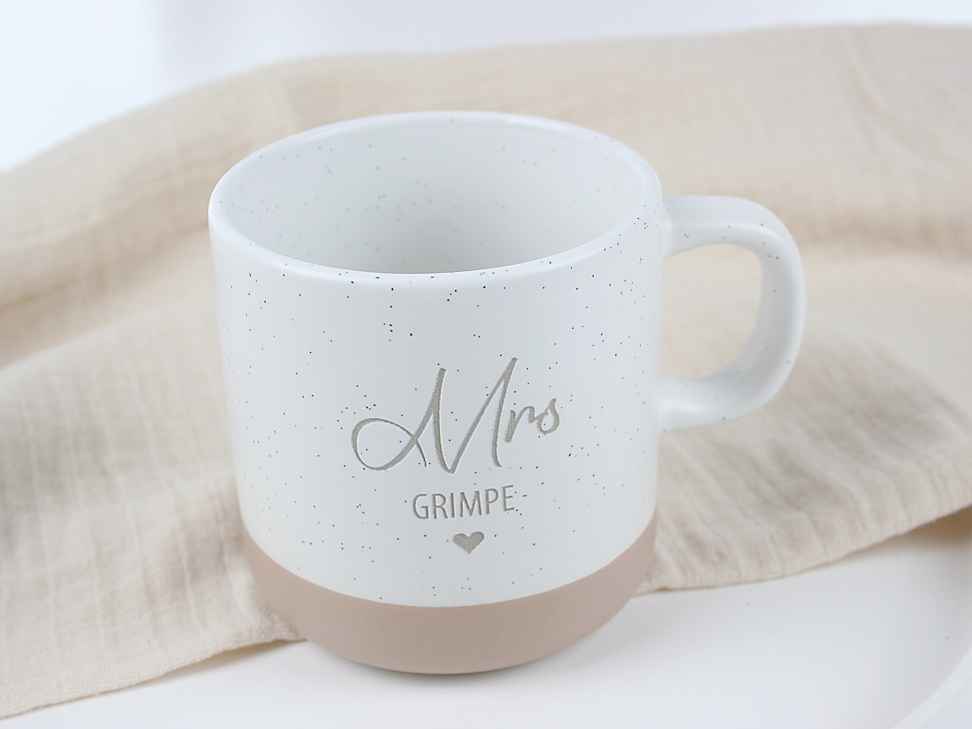 Personalisierte Tasse mit Namen Mr Mrs – Geschenkidee Hochzeit Brautpaar, Hochzeitgeschenk – Geschenk Weihnachten, Geburtstag